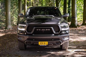 Voertuigafbeelding 5