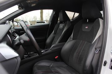 Voertuigafbeelding 3