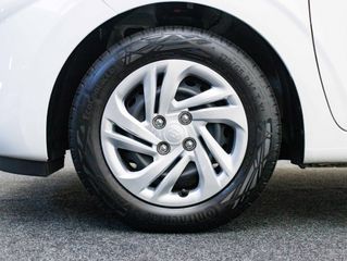 Voertuigafbeelding 6