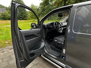 Voertuigafbeelding 12