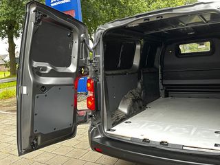 Voertuigafbeelding 26