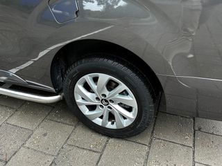 Voertuigafbeelding 8