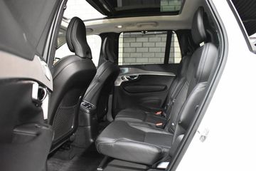 Voertuigafbeelding 13