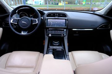 Voertuigafbeelding 11