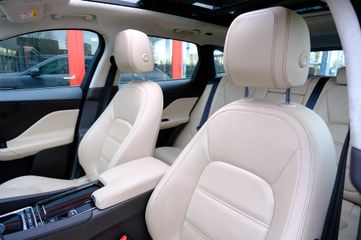 Voertuigafbeelding 37