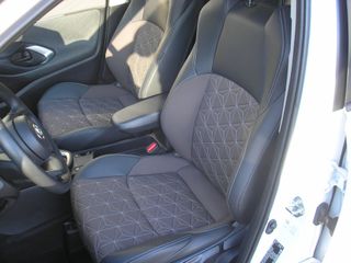 Voertuigafbeelding 6