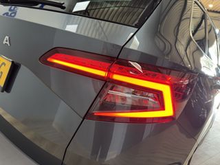 Voertuigafbeelding 10