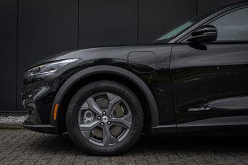 Voertuigafbeelding 4