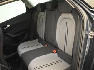 Voertuigafbeelding 15