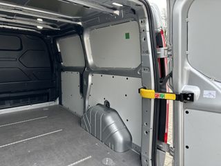 Voertuigafbeelding 6