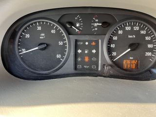 Voertuigafbeelding 8