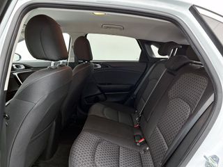 Voertuigafbeelding 27