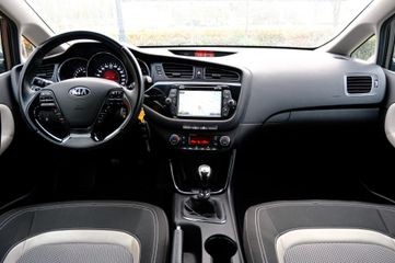 Voertuigafbeelding 10