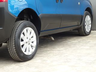 Voertuigafbeelding 34