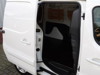 Voertuigafbeelding 13