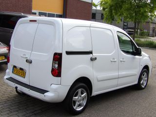 Voertuigafbeelding 4