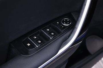 Voertuigafbeelding 9