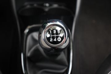 Voertuigafbeelding 19