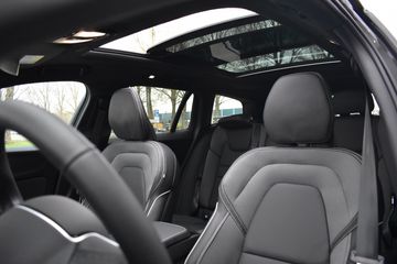 Voertuigafbeelding 3