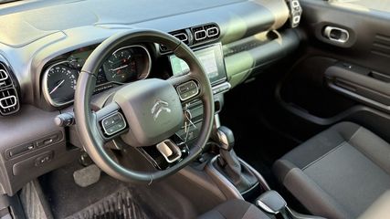 Voertuigafbeelding 8