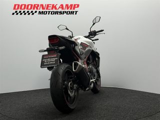 Voertuigafbeelding 13