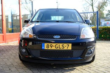 Voertuigafbeelding 6