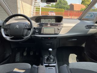 Voertuigafbeelding 13