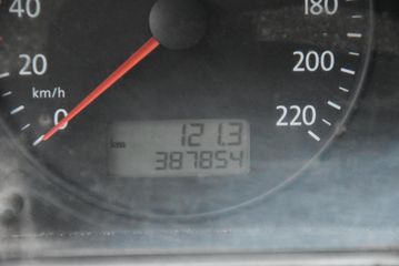 Voertuigafbeelding 6