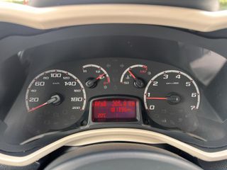 Voertuigafbeelding 21