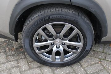 Voertuigafbeelding 4