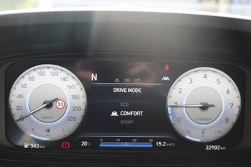 Voertuigafbeelding 15