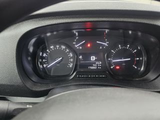 Voertuigafbeelding 17