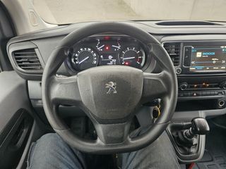 Voertuigafbeelding 18