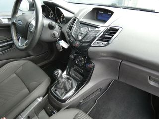 Voertuigafbeelding 28