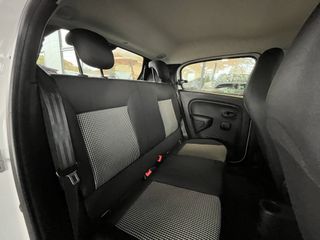 Voertuigafbeelding 6