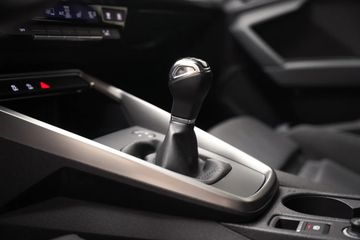 Voertuigafbeelding 19