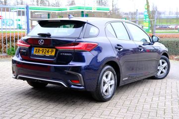 Voertuigafbeelding 2