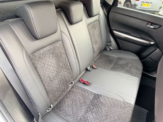 Voertuigafbeelding 12