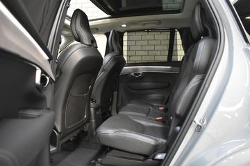 Voertuigafbeelding 16