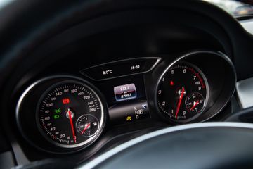 Voertuigafbeelding 9