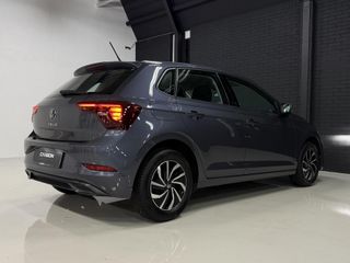 Voertuigafbeelding 5