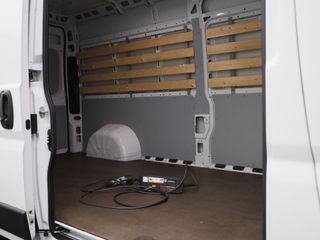 Voertuigafbeelding 12