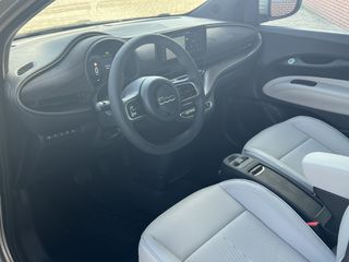 Voertuigafbeelding 3