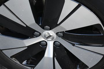 Voertuigafbeelding 8