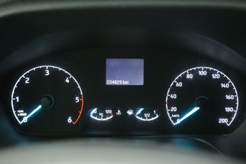 Voertuigafbeelding 12