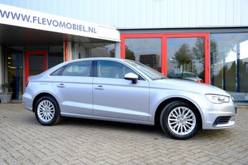 Voertuigafbeelding 3