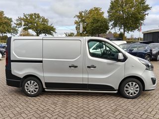 Voertuigafbeelding 12