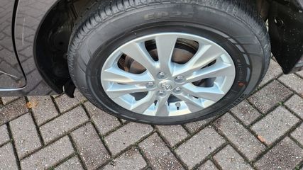 Voertuigafbeelding 8