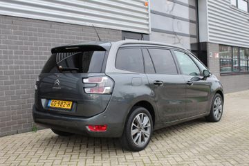 Voertuigafbeelding 4