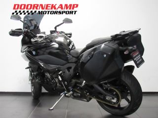 Voertuigafbeelding 4